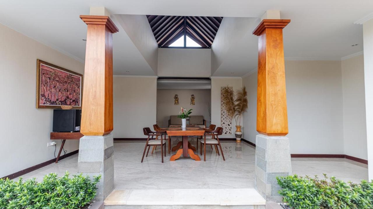 The Grand Villandra Resort Lovina Exterior photo