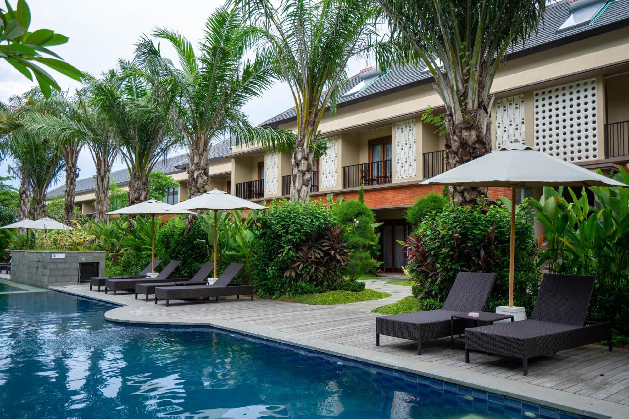 The Grand Villandra Resort Lovina Exterior photo