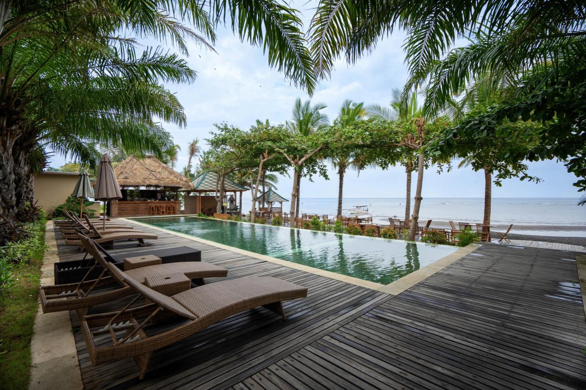 The Grand Villandra Resort Lovina Exterior photo